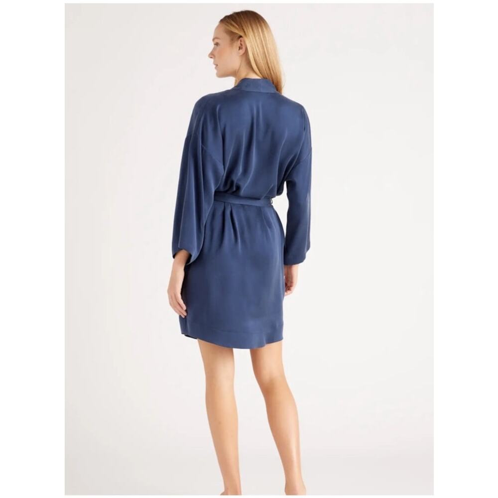 NWT Quince 100% Washable Silk Robe M Indigo Blue Kimono Belted Luxury Lounge - Picture 2 of 11